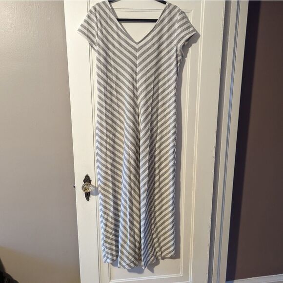 Grey & white striped chevron pattern high low dress - Picture 2 of 5